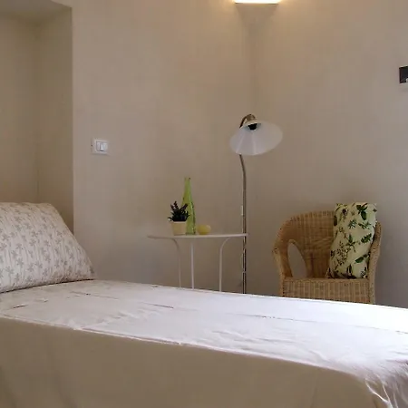 Bed & Breakfast Il Giardino Di Viola 3*